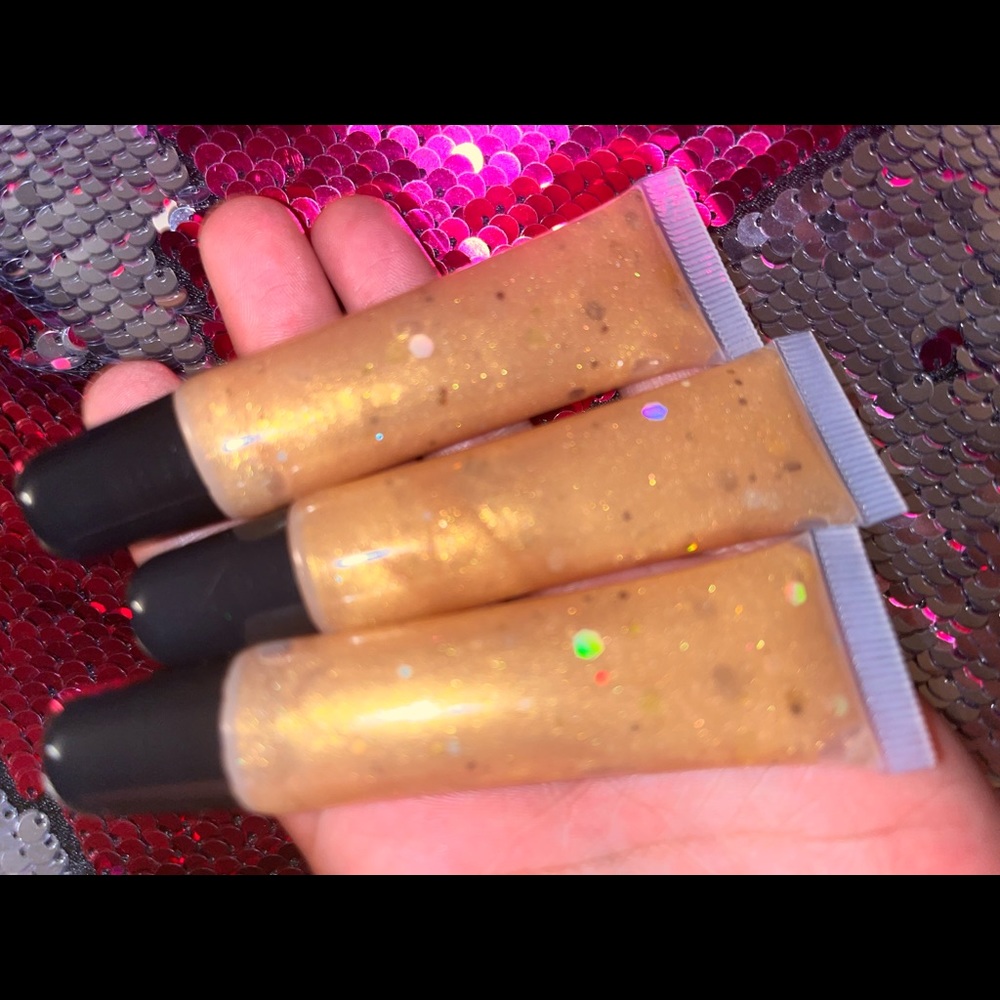 New Custom Handmade Lip Gloss From “WeYouOurBeauty”